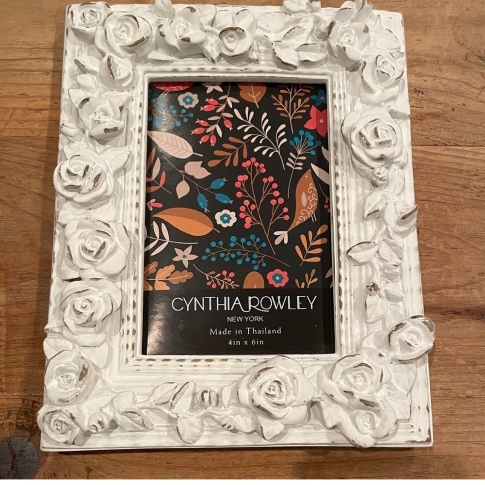 Cynthia Rowley Hand Carved Wood Floral Shabby Chic Photo Frame